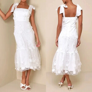 Size M - Lulus Divinely Adored White Embroidered‎ Floral Tie-Strap Midi Dress